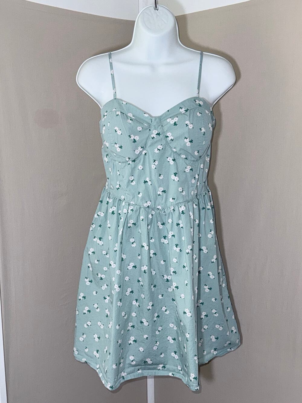 No Boundaries Sage Green Ditsy Floral Smocked Dress L 11-13